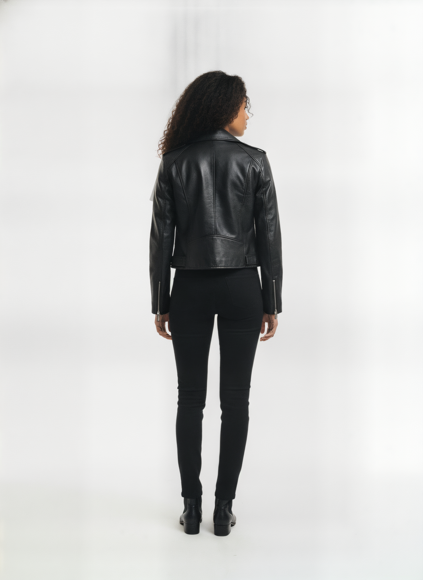 bella-thorne-leather-jacket - vton_rear
